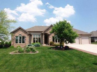 6450 Lindsay Ln, Racine, WI 53406