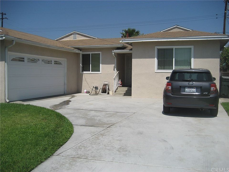 1st image of 921 League Ave