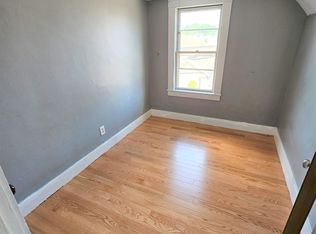 900 Central St #3, Lowell, MA 01852