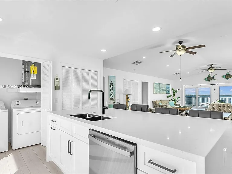 441 La Fitte Rd — Photo 56
