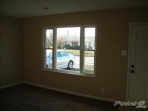 4th image of 3732 Niagara Dr