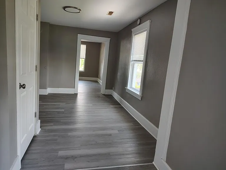 1217 Grand Ave — Photo 16