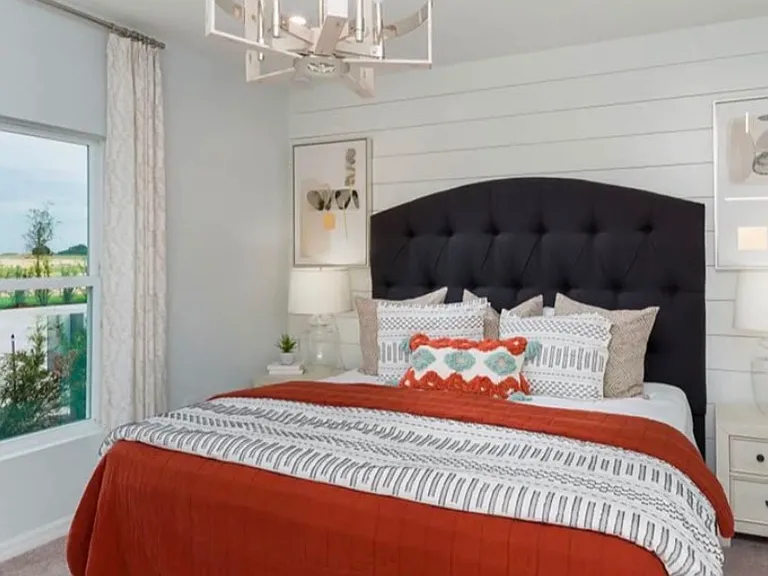 2571 Driftwood St — Photo 4