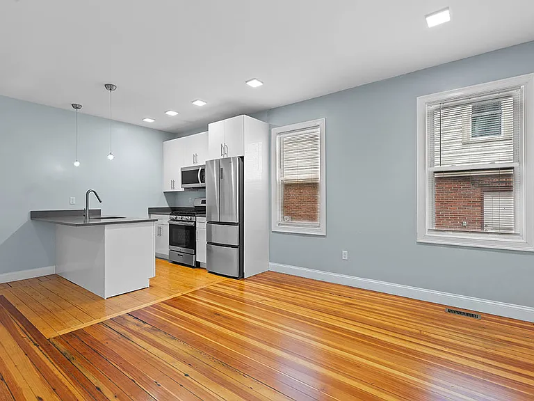 8 Trenton St #1 — Photo 10