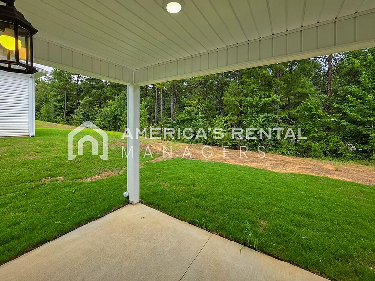10303 Squires Way — Photo 44