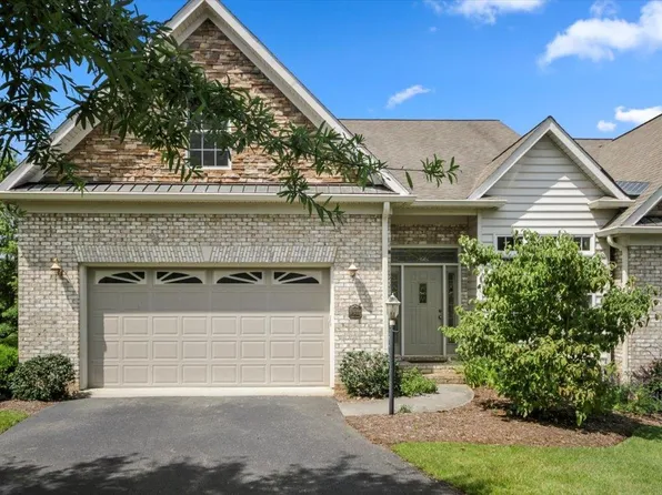 6744 Bay Hill Ct, Radford, VA 24141