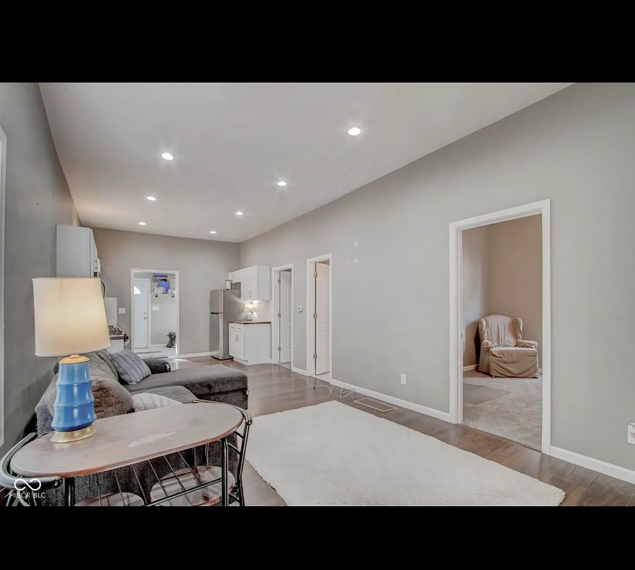 957 W Roache St — Photo 3