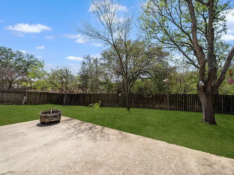 15262 Moonlit Grv — Photo 32