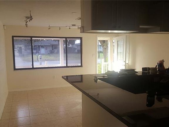 3rd image of 309 S Maywood Ave