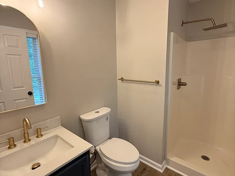 327 W Trinity Ave — Photo 17