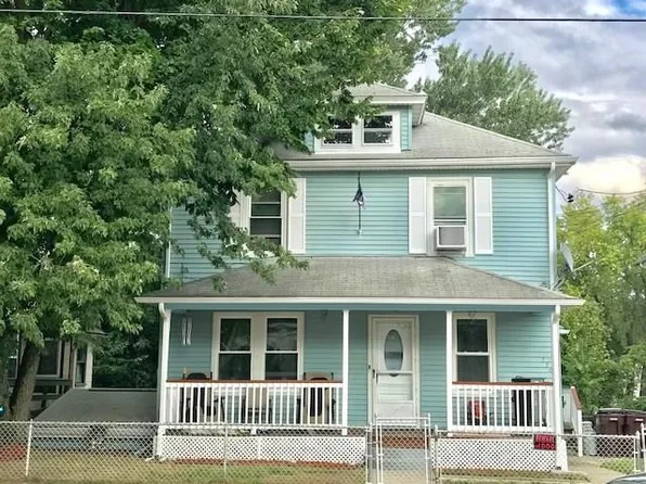 336 Providence St, Woonsocket, RI 02895