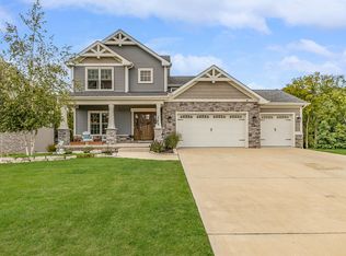 2067 Nolan Ave, Crown Point, IN 46307