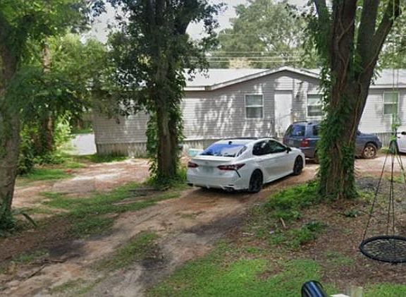 3rd image of 726 2nd St