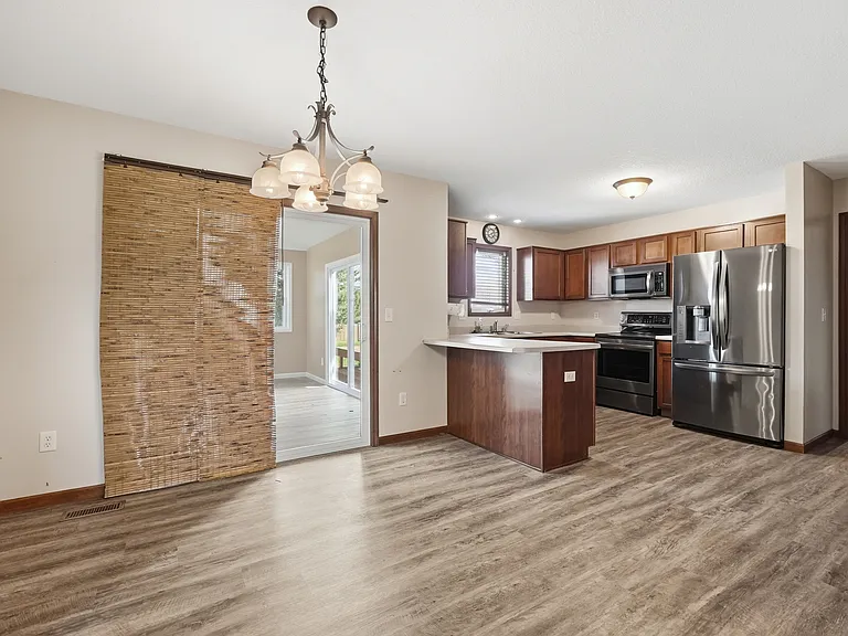 3632 Astoria Way — Photo 17