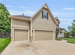 20650 W 219th Ter, Spring Hill, KS 66083
