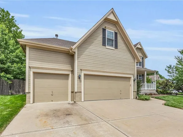 20650 W 219th Ter, Spring Hill, KS 66083