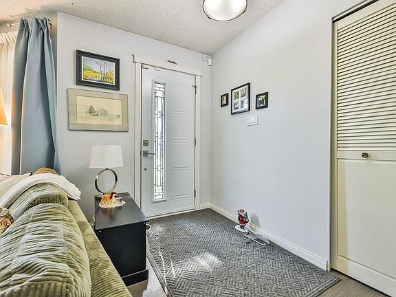 4th image of 8932 187th St NW