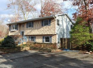 24 Walter Dr, Jackson, NJ 08527