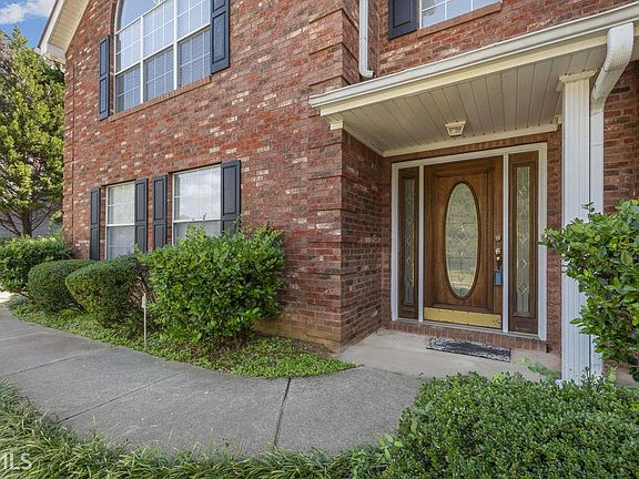 3rd image of 64 Arbor Cove Dr