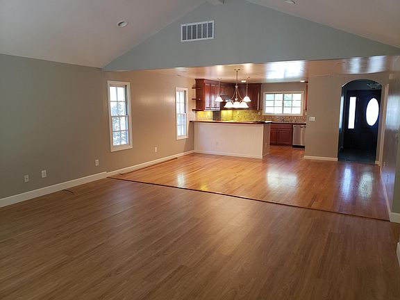 5th image of 10565 Gascoigne Dr