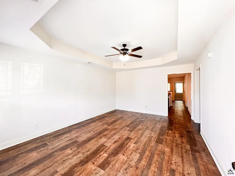 119 Washington Place Dr — Photo 3