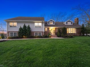 1 Highpoint Dr, Mountainside, NJ 07092