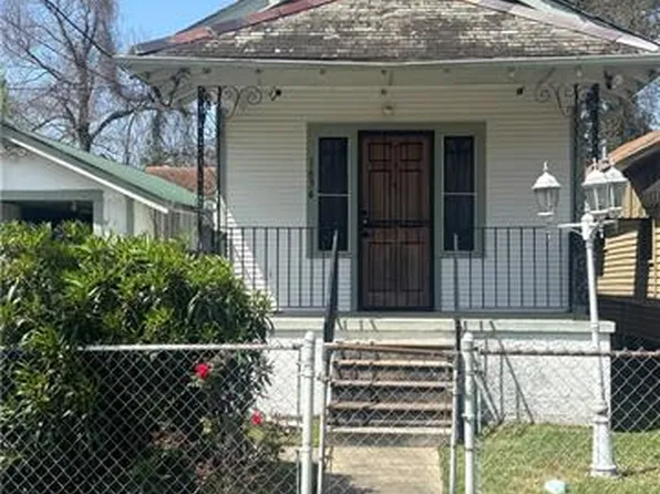 1634 Bartholomew St, New Orleans, LA 70117