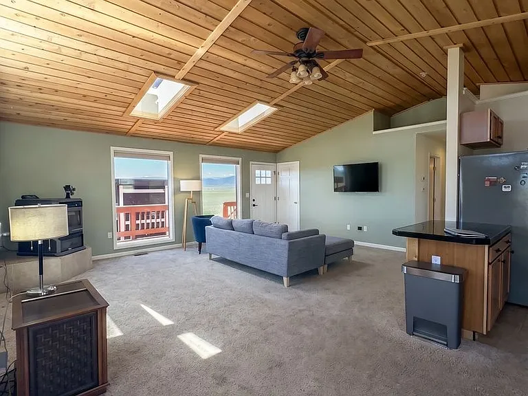 119 Bristlecone Ln — Photo 3