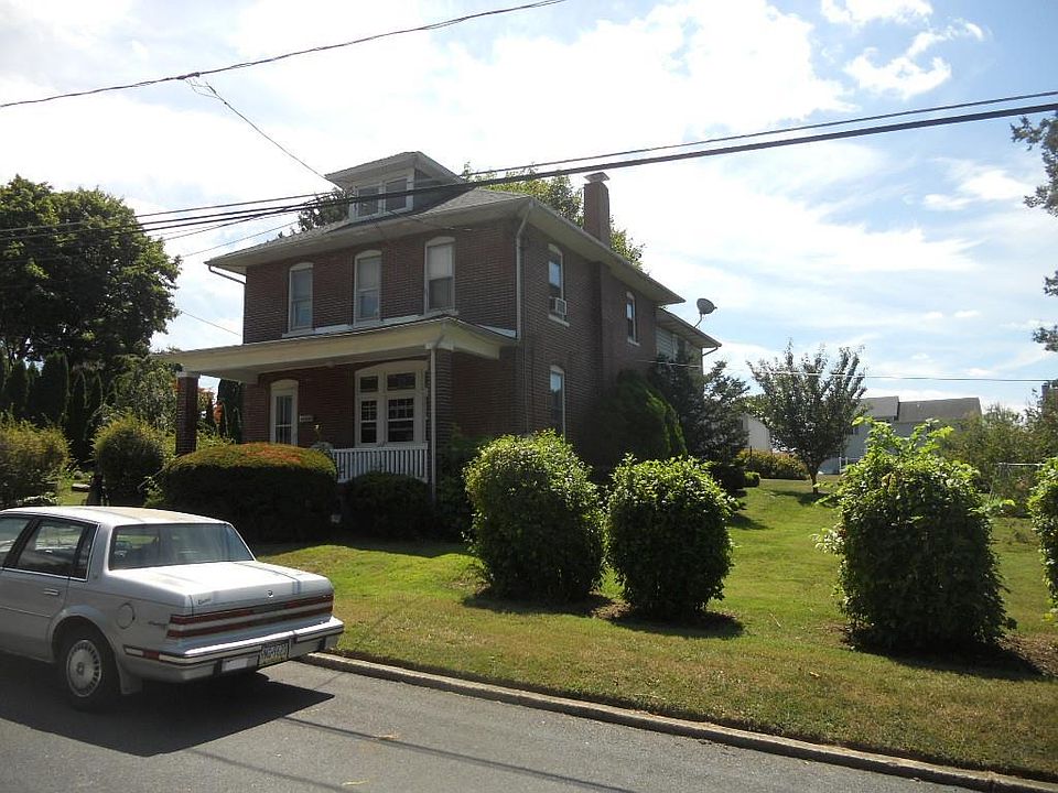 521 Green St, Catasauqua, PA 18032 Zillow