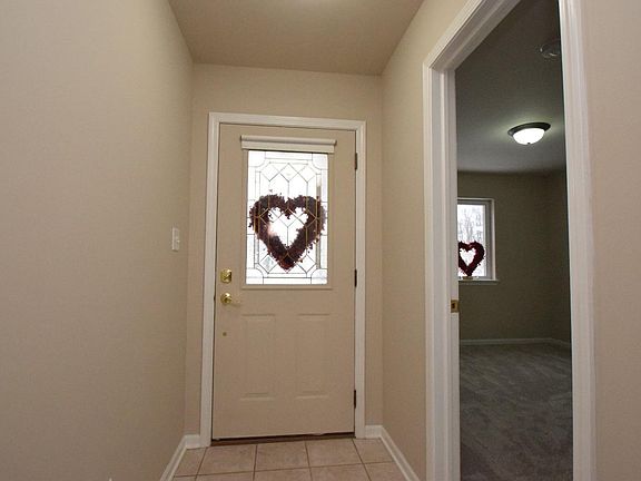 4th image of 1128 Medlee Dr
