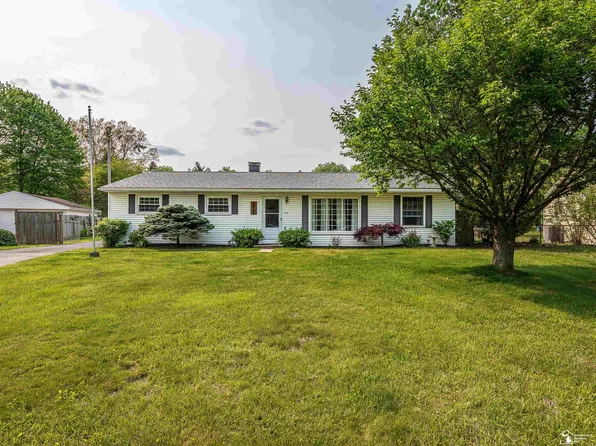 8963 Buerk Dr, Temperance, MI 48182