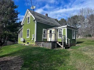 6 Merry Ln, Boothbay, ME 04537