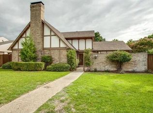 7118 Alpha Rd, Dallas, TX 75240