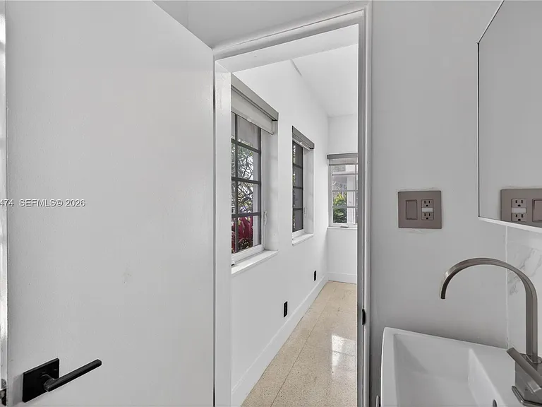 1601 Jefferson Ave #TH — Photo 9