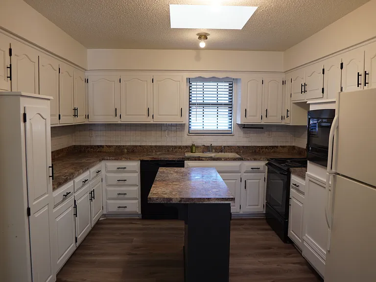 7035 N Holmes St #7035 — Photo 8