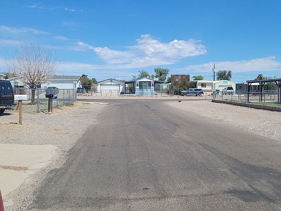 5th image of 1580 Clover Ln