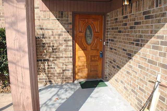 2nd image of 3810 Windswest Ct