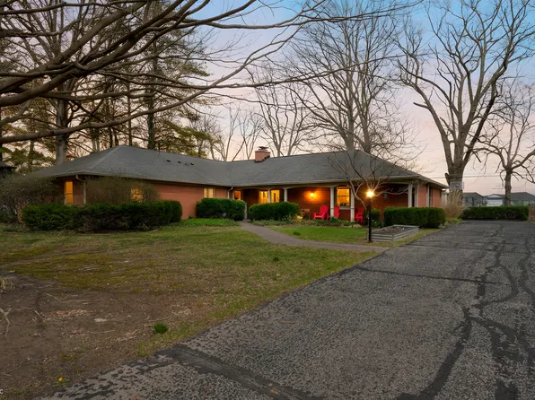 9405 Nora Ln, Indianapolis, IN 46240