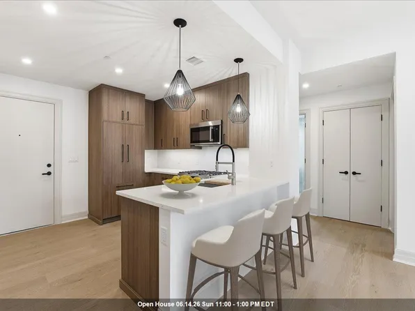 921 Madison Street image 1 of 22