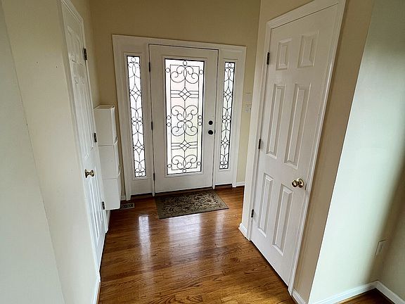 4th image of 4105 Cherry Hill Rd