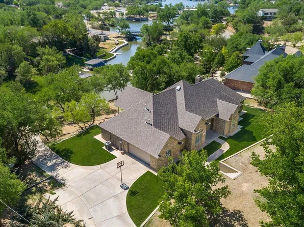 108 Caprock Ln, Amarillo, TX 79118