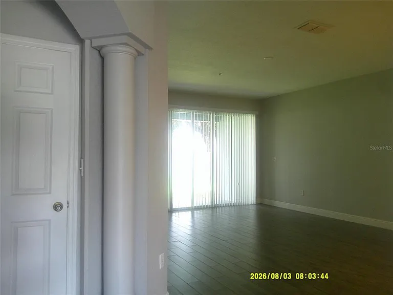 3098 Ashland Ln N — Photo 5