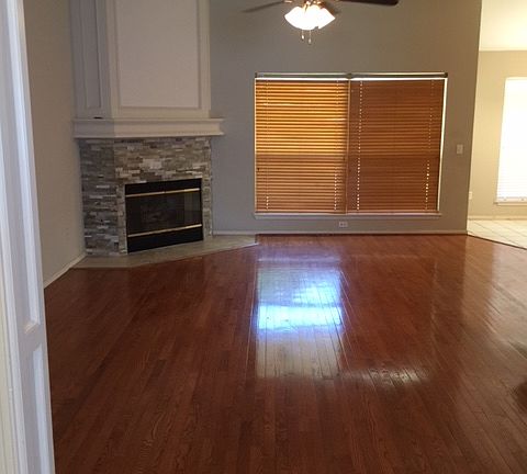 3rd image of 18320 Scarlet Oak Ln