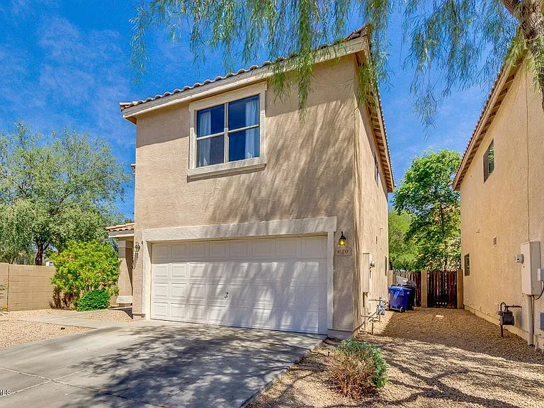 620 E Banelli Pl — Photo 23