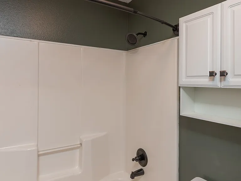 617 Hanley Downs Dr — Photo 25