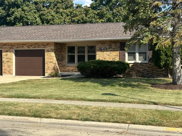 907A Carlisle Dr, Rochelle, IL 61068