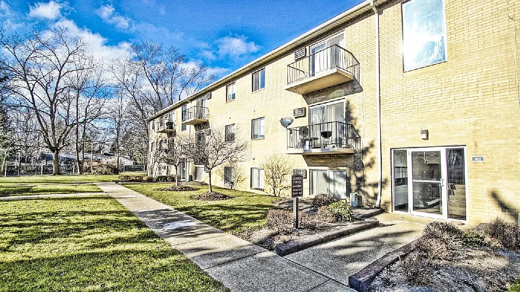 Westwood Apartments - SP Lafayette LLC — Photo 1