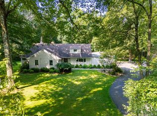 6 Algonquin Dr, Chappaqua, NY 10514