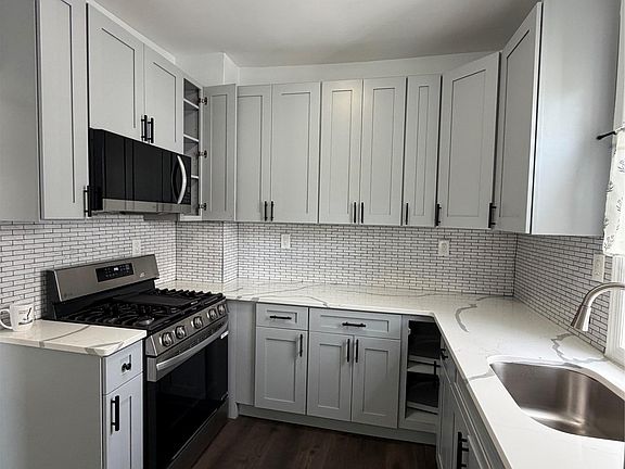 5th image of 10 Edison Pl Floor 2