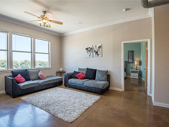 3rd image of 201 W Lancaster Ave Unit 405